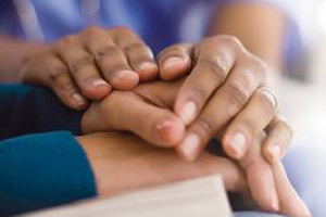 چگونه دوست عزادارمان را دلداری دهیم ؟