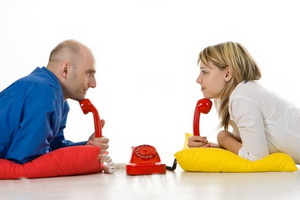 در محیط کار عاشق شویم یا نه؟ در محیط کار عاشق شویم یا نه؟