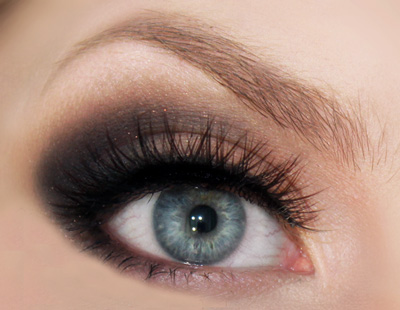 AnnaKareninaNeutralSmokeyEyeforBlueEyes