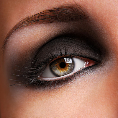 Dark-Smokey-Eye-Makeup