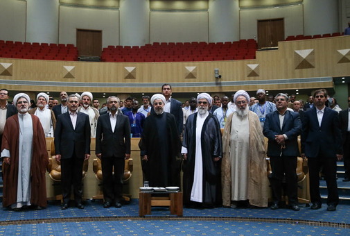 حضور روحانی در کنگره‌ی بین‌المللی سبط النبی/ISNA 