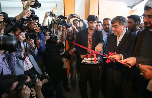 آیین افتتاح نمایشگاه قرآن با حضور وزیر فرهنگ و ارشاد/ISNA 