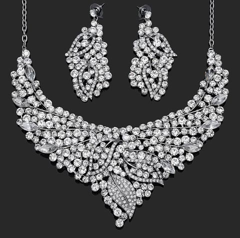 مدل شیک گردنبند و گوشواره زنانه