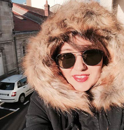 ۰۰۰۷۶۱۲۷۱۶