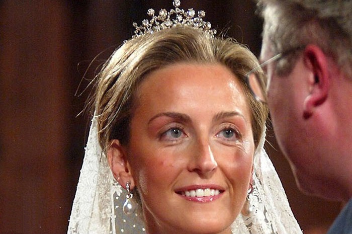 Model-diadem-bride6