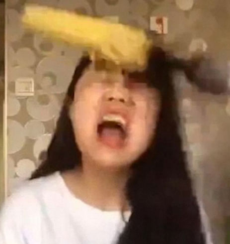 ۰۰۰۷۶۱۳۱۴۴