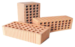 596