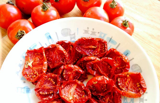 4 روش آسان برای خشک کردن گوجه فرنگی