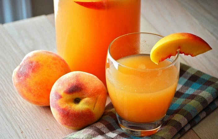 ۸ نوشیدنی خنک در گرمای تابستان