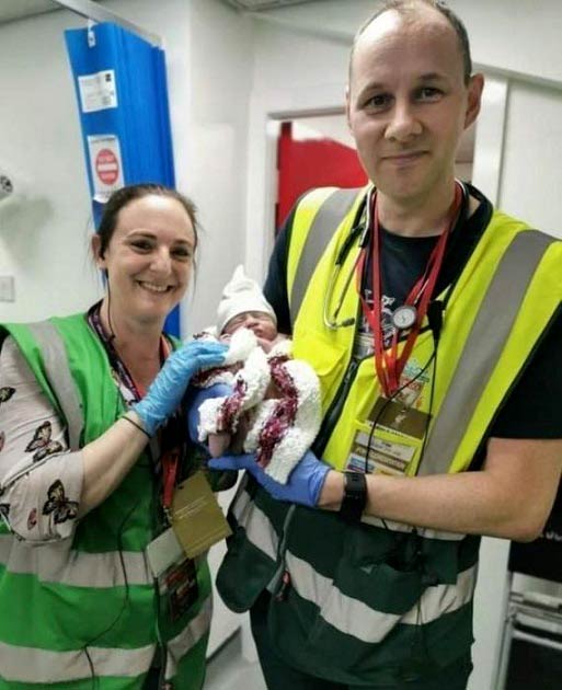 تولد نوزاد در یک کنسرت! + تصاویر