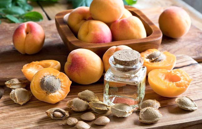 ماسک میوه ای برای درمان خشکی پوست