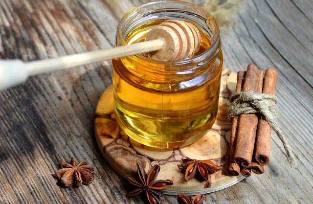 معجزه شگفت انگیز عسل و دارچین