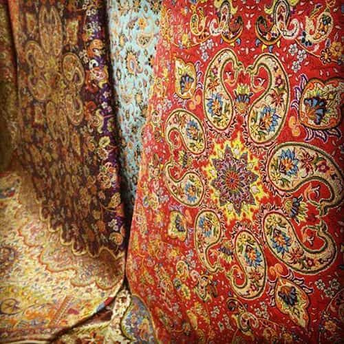 روش درست نگهداری و شستشوی ترمه (پارچه ابریشمین گل و بوته دار)