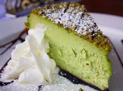 طرز تهیه کیک پسته ای