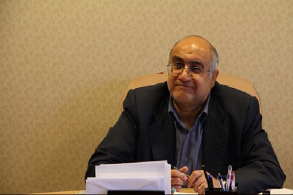 انتقاد استاندار کرمان از عدم حضور مدیران در جلسات