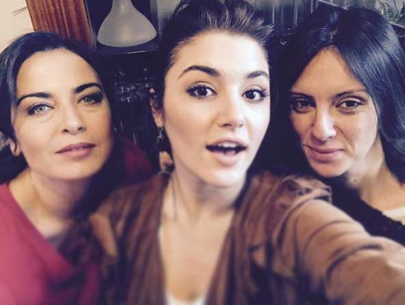 عکس Hande Erçel