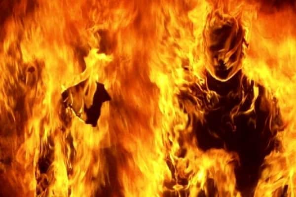 زن 35 ساله، خودش و فرزندش را آتش زد